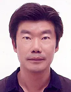 Portrait photo of Kiyoung Lee